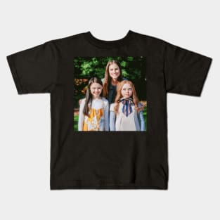 M3GAN: Family Portrait Kids T-Shirt